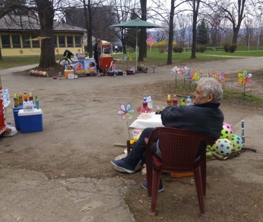 Novim štandom protiv buvljaka u parku?