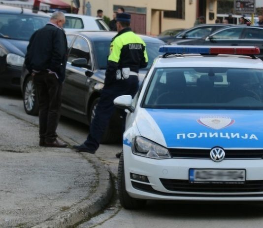 Auto udarilo ženu u centru grada