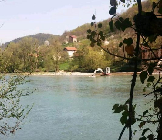 Bagerom u korito Vrbasa!