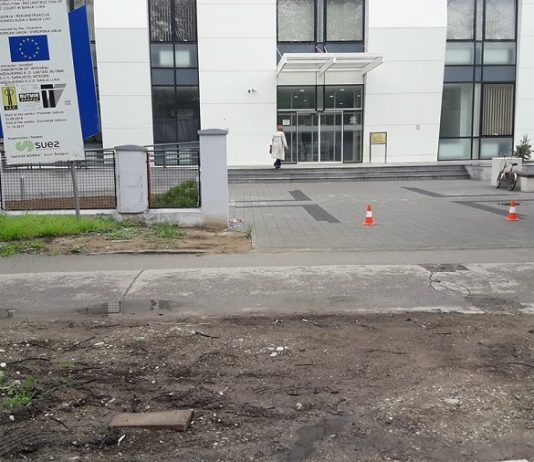 Svoje dvorište uredili, a ispred suda uništili