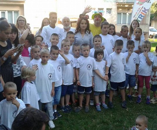 Novčana pomoć za bolje uslove stanovanja za višečlane porodice