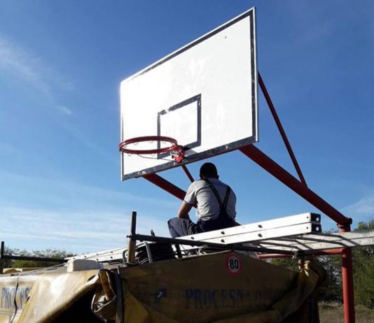 Popravljeni koševi na nekoliko sportskih terena