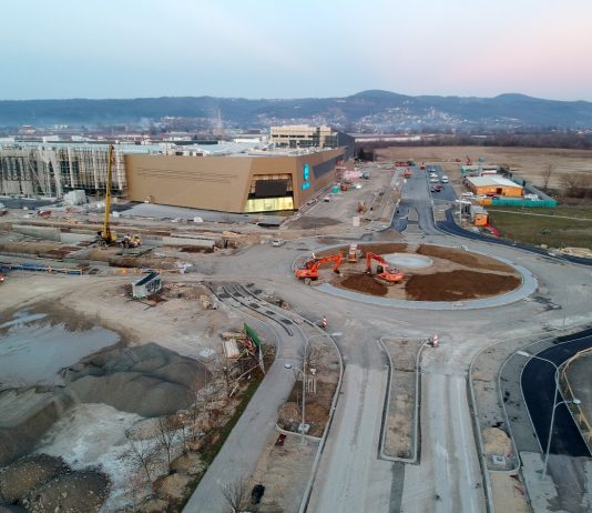 Kad je interes može sve u roku! Na kružnom toku i fontana