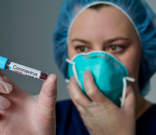 Promuklo grlo i začepljen nos novi prepoznatljivi simptomi novijih varijanti korone